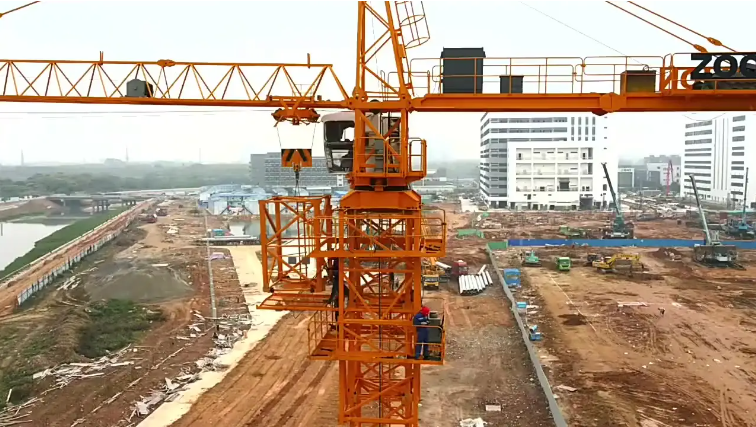 Zoomlion 7535-16 Flat top tower crane - Photo1